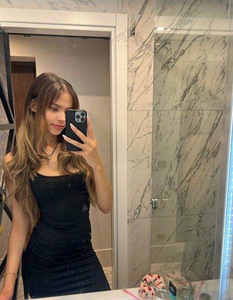 emilyxnina leaked onlyfans nude