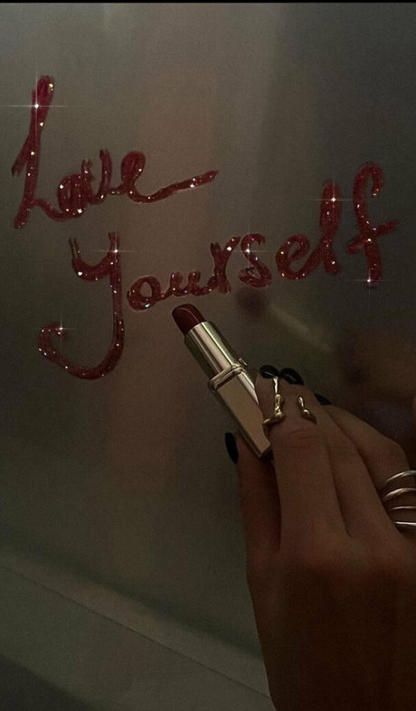 emilyxnina onlyfans post