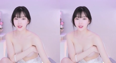 Hayoon48 onlyfans topless