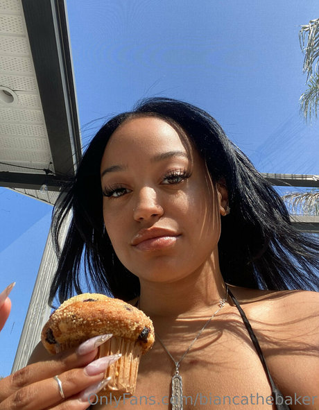 biancathebaker onlyfans exposed