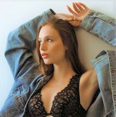 Orin Peer nude only fans