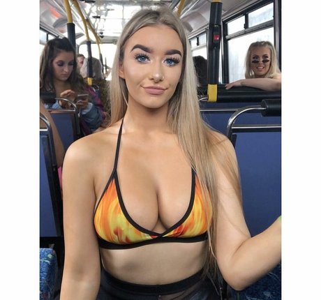 Erin Lally en onlyfans