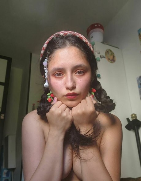 Spicy Lemon onlyfans images