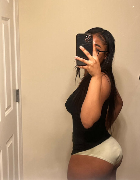 Kayyoniii onlyfans free