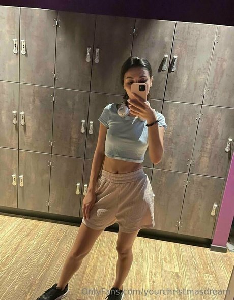 yourchristmasdream onlyfans leams