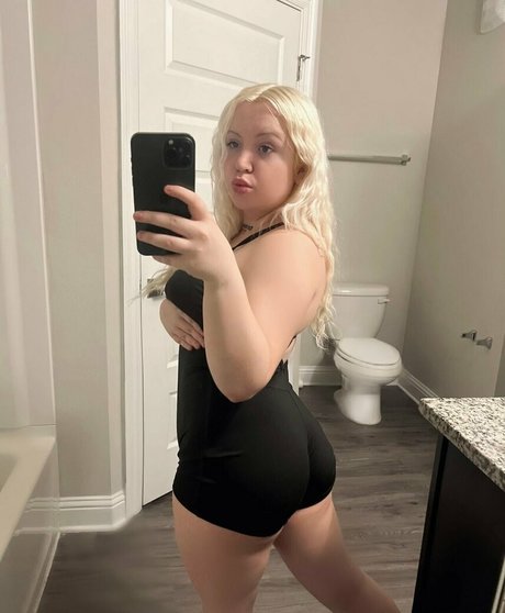 karmaalexis leaked onlyfans pics