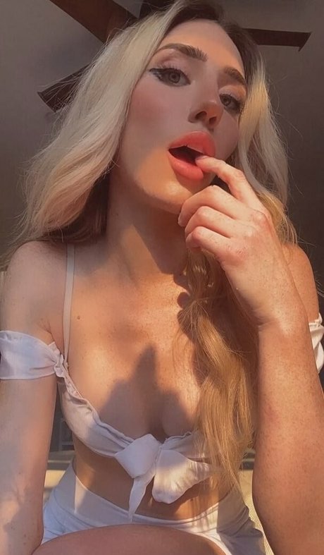 Skyler Grey nudes only fans