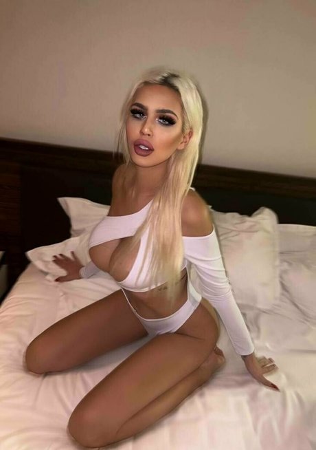 andreatsbarbie nude onlyfans