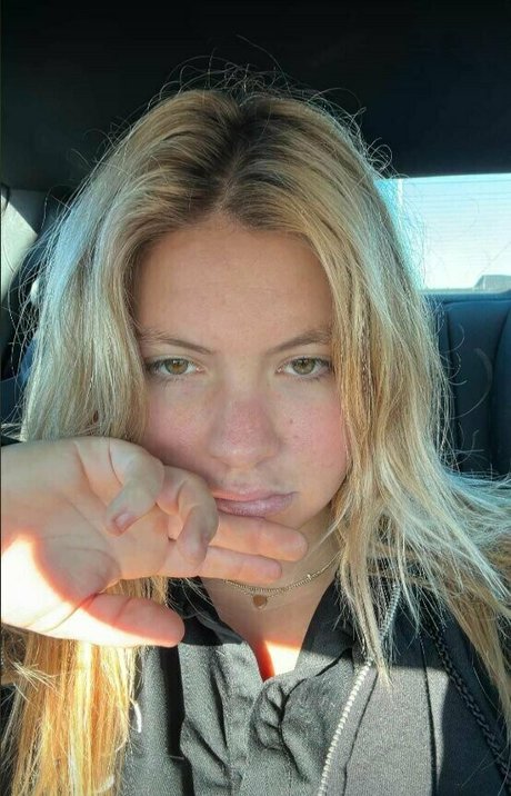 lilyhazexx nudes only fans