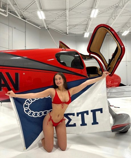 Elyssa Williams joi onlyfans