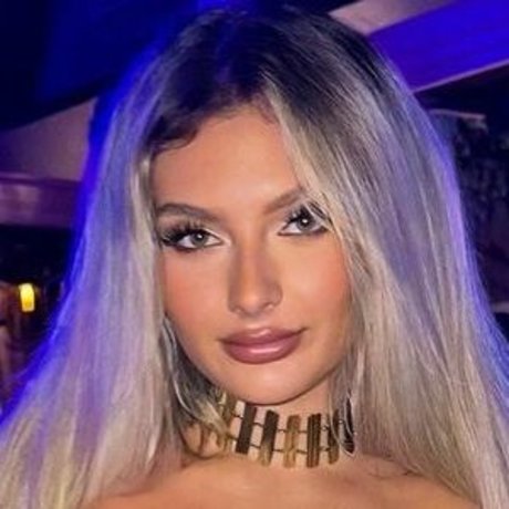 purekyliestephens onlyfans nudes