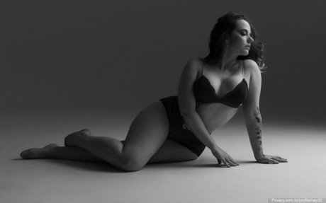 Nay Rodrigues onlyfans model photo