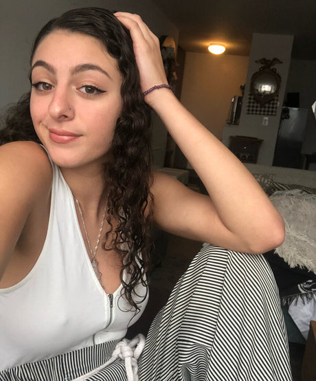 starrysighh onlyfans nsfw