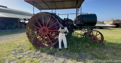 vivaathena onlyfans nude