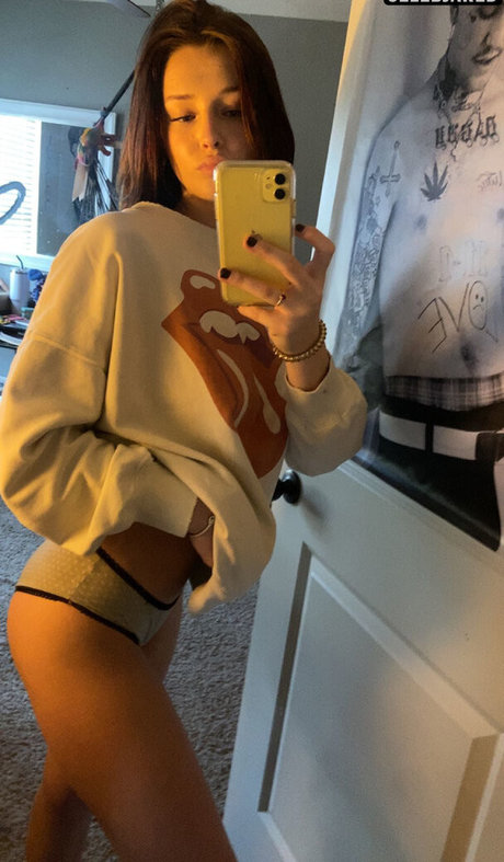 Savannah Colver naked only fans