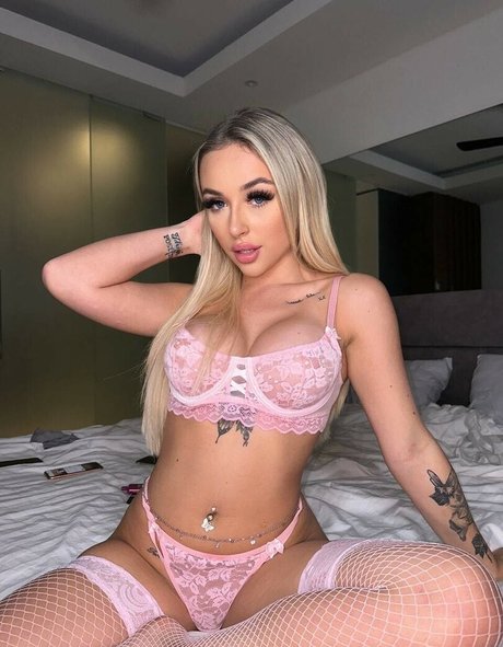 sophielouise1x onlyfans nudes porn