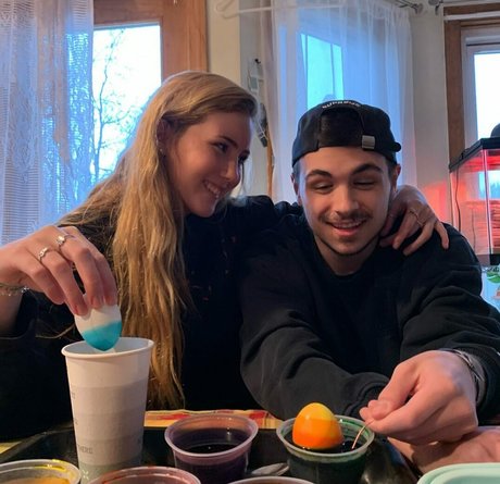 Lindsay Farland onlyfans nude