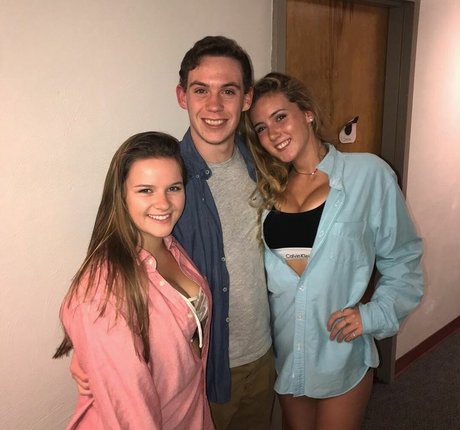 Lindsay Farland Profile pic