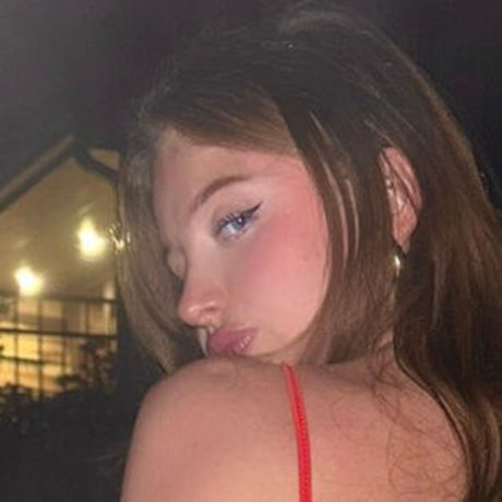 kyliefoxxy onlyfans pics nude