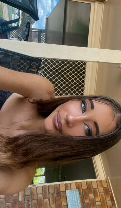 hayleysyourtoyxx leaks only fans