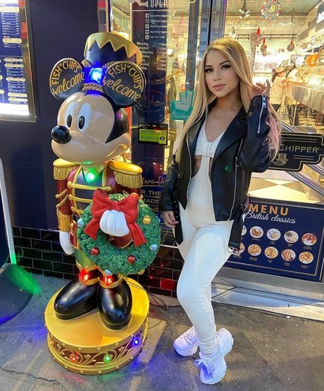 Rafaela Nakamura onlyfans pics leaked