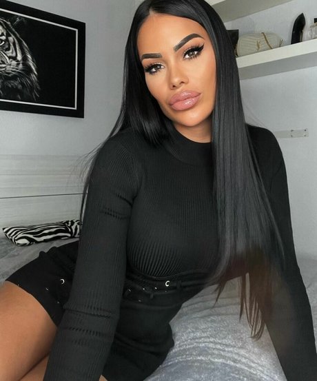 Iraya Bedmar onlyfans leaked pictures