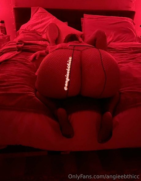angieebthicc onlyfans star