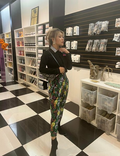 jiaoyingsummers porn onlyfans