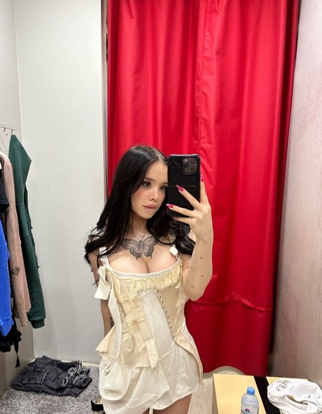 lyna com onlyfans leaked photos