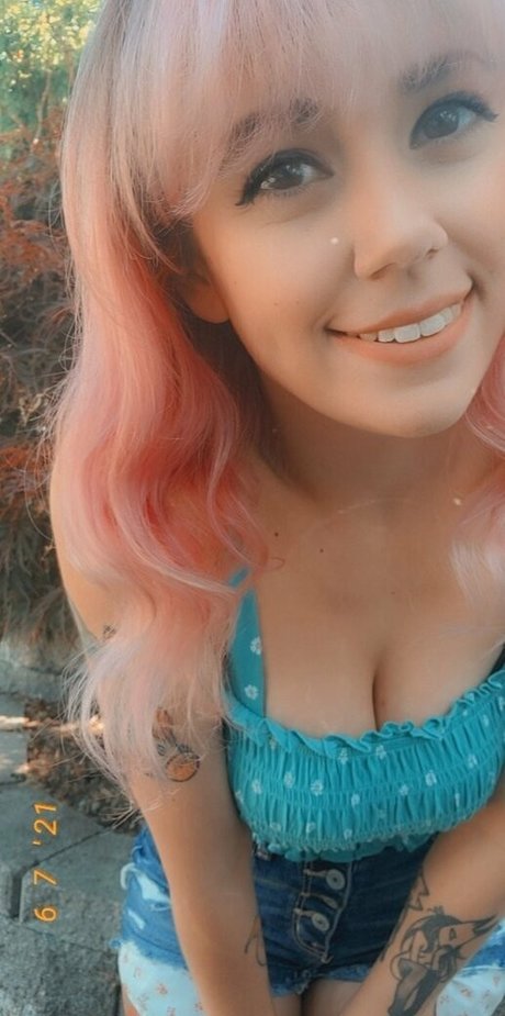 brattty succubus onlyfans sexy