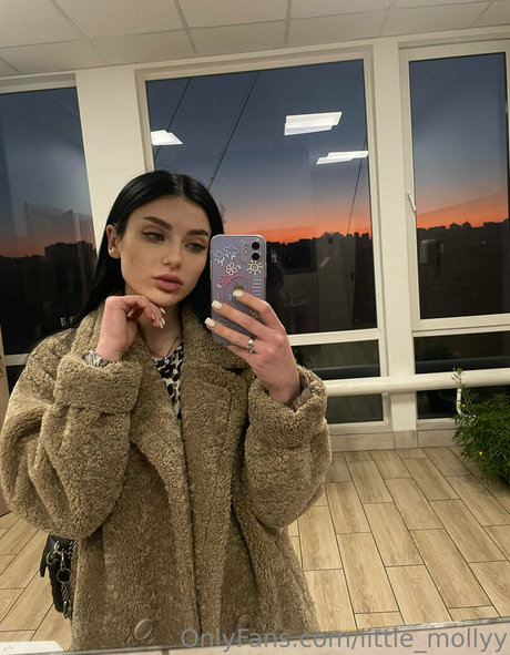 little mollyy only fans leaks