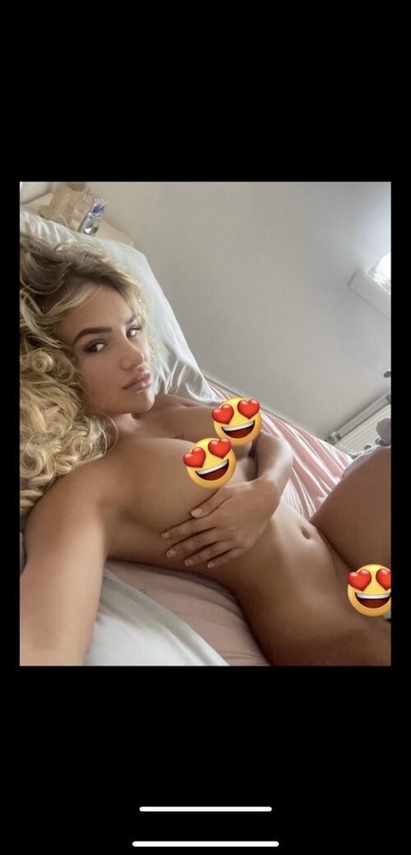 mollymazs onlyfans exposed