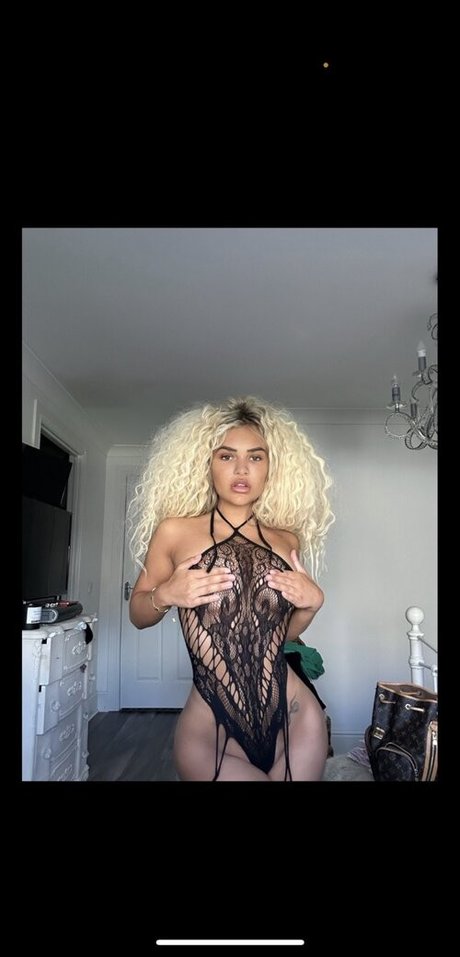 mollymazs onlyfans sex tape