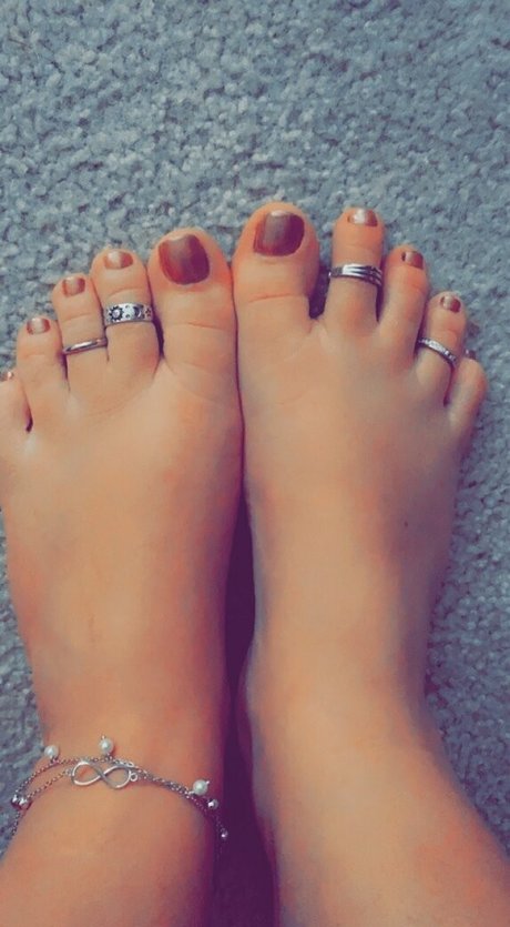 allie babe88free feet onlyfans