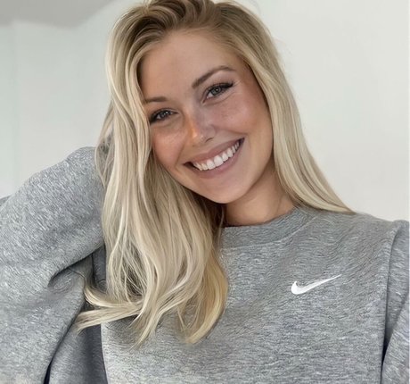 cute ebony onlyfans free sexy selfie