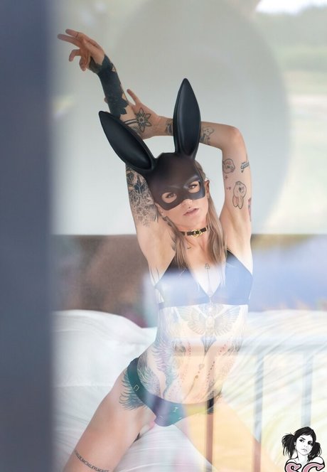 mandeelou onlyfans model photos