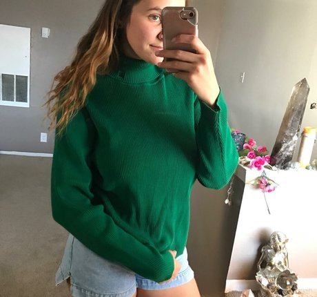 Autumn Brianne onlyfans naked leaks