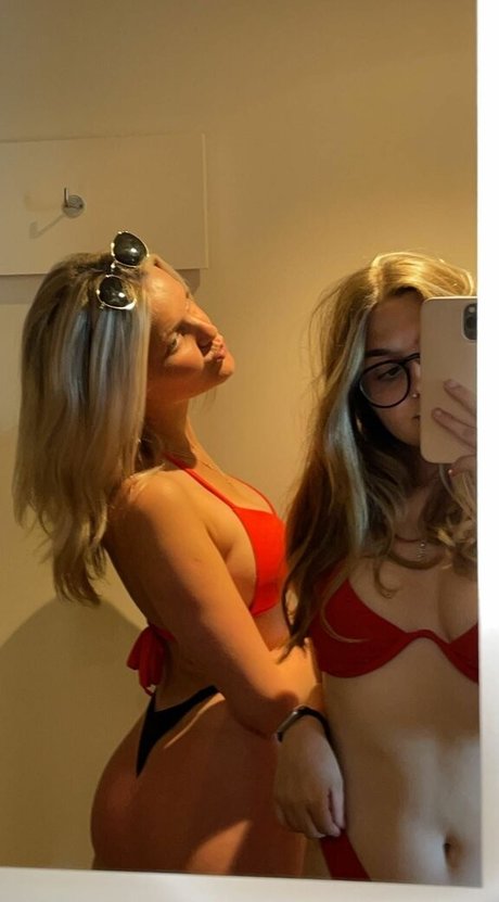 Chloe Burns onlyfans naked