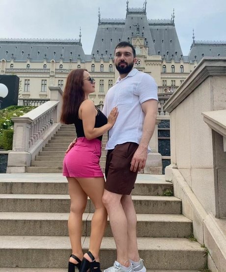 Elena M nude onlyfans pics