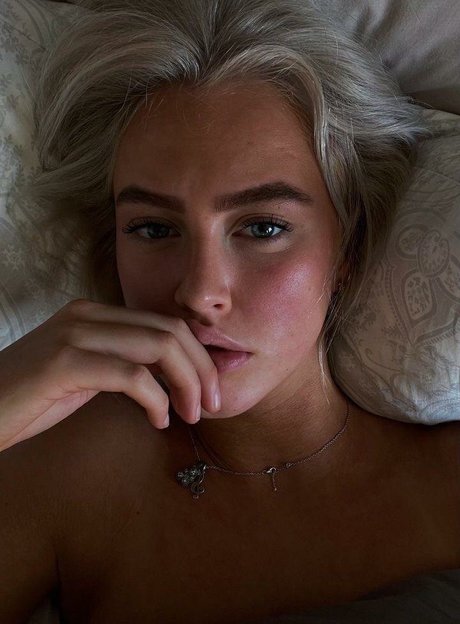 Its Emma 18 onlyfans leakes