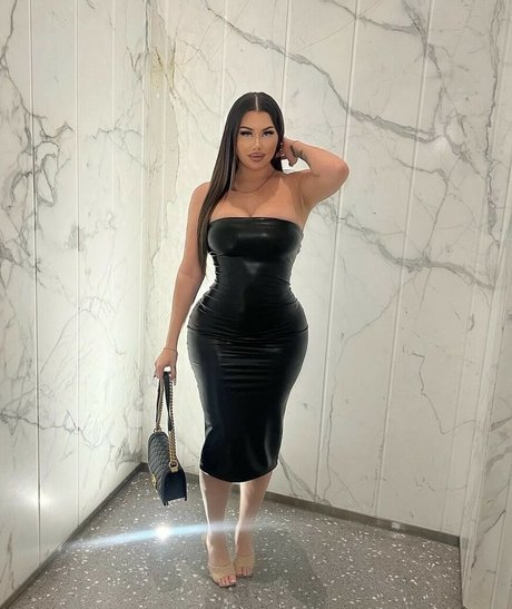 Brielez1 only fans nudes