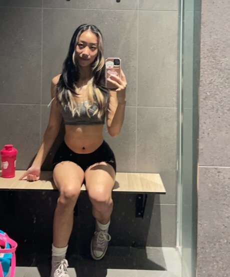 Smolkcqze onlyfans leaked.