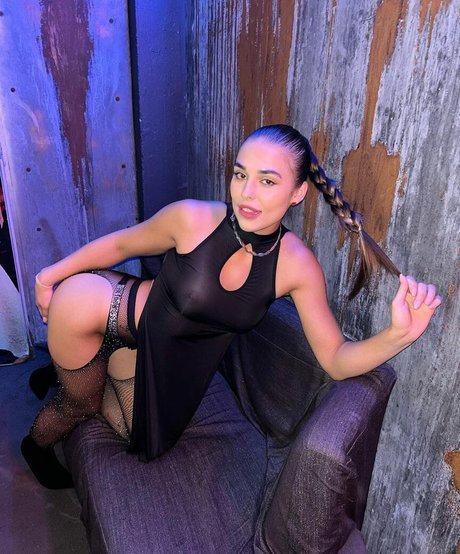 Milan Cheek onlyfans gratis