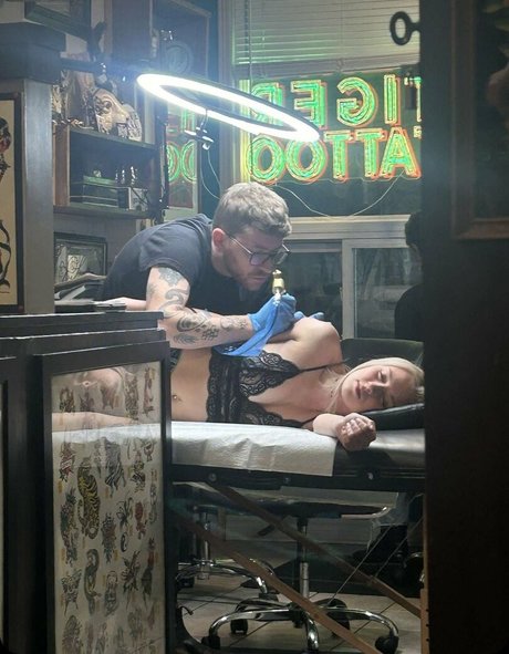 trinaber xxx onlyfans