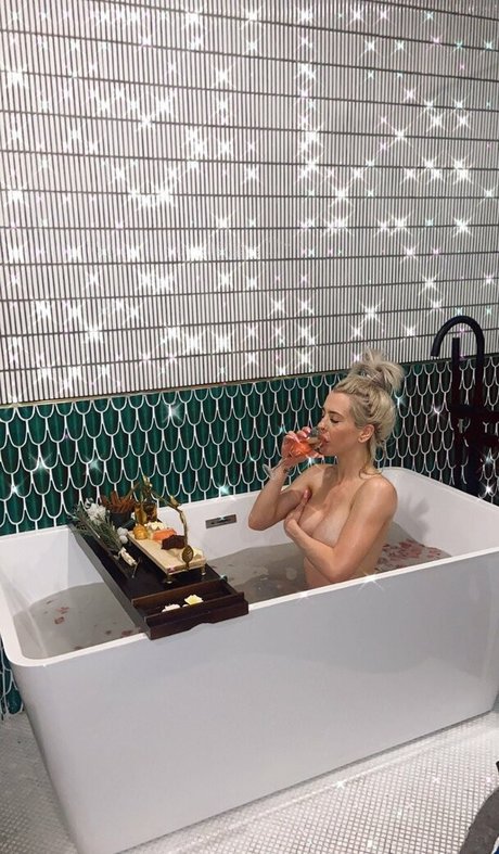 Billie Loves pics onlyfans