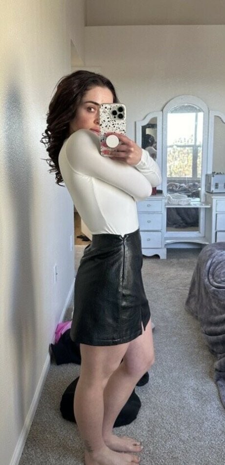 Lexie Herod onlyfans leaked.