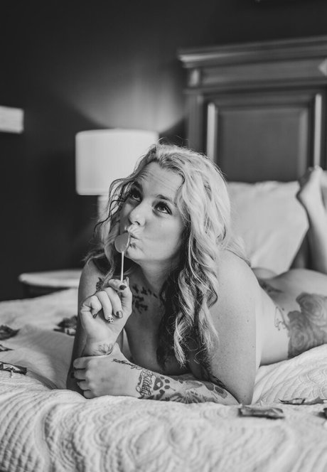 Xoshyanexo onlyfans model