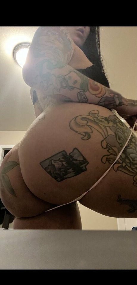 Alyssa Xursmistress boobs onlyfans