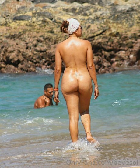 Evelyn Solano onlyfans porn