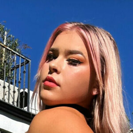 Kiana Daigneault porn only fans